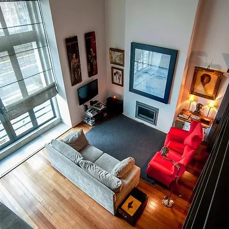Luxurious And Bright Loft شقة *